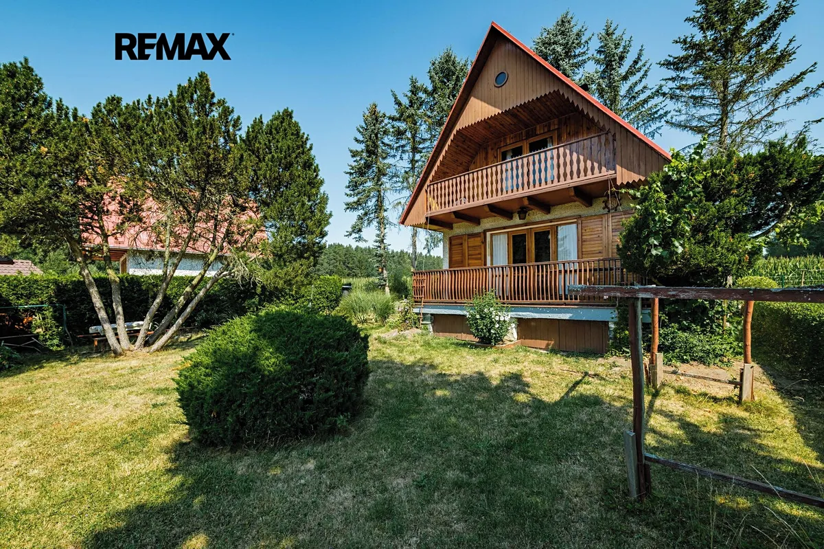 Prodej podílu 1/2 chaty 66 m², pozemek 398 m²